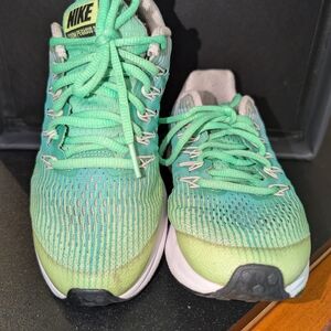 #6-27 Nike Air Pegasus 33 GS Youth Running Shoes